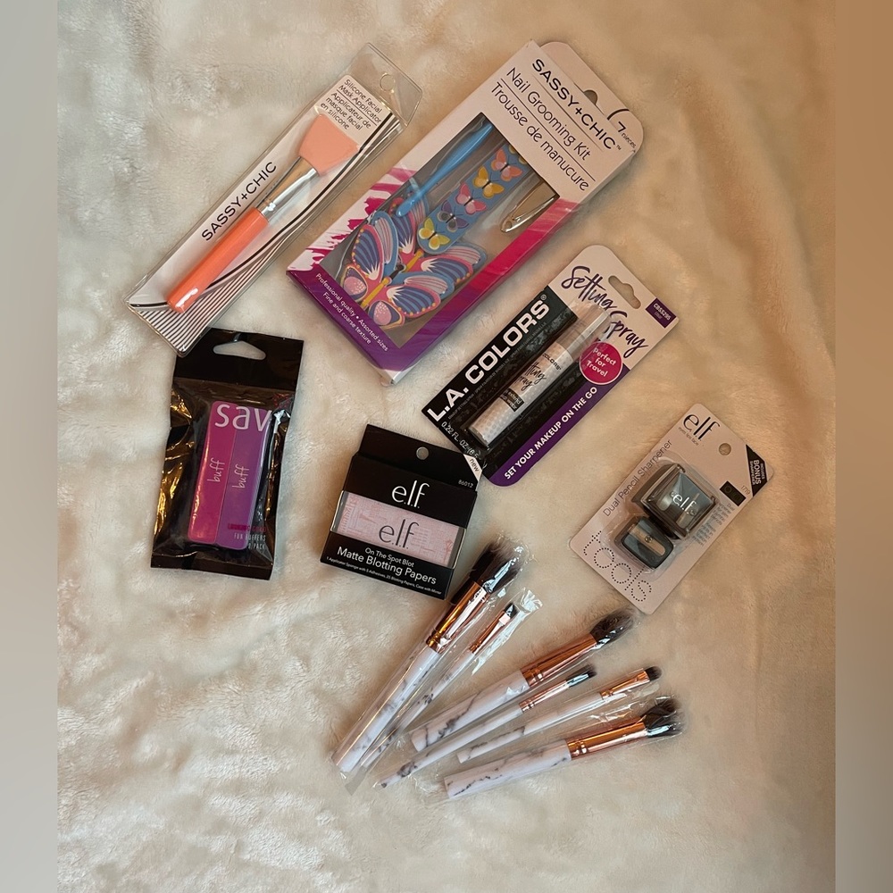 Beauty Goodies. Brushes, nail files, blotting papers, pencil sharpener, ect.